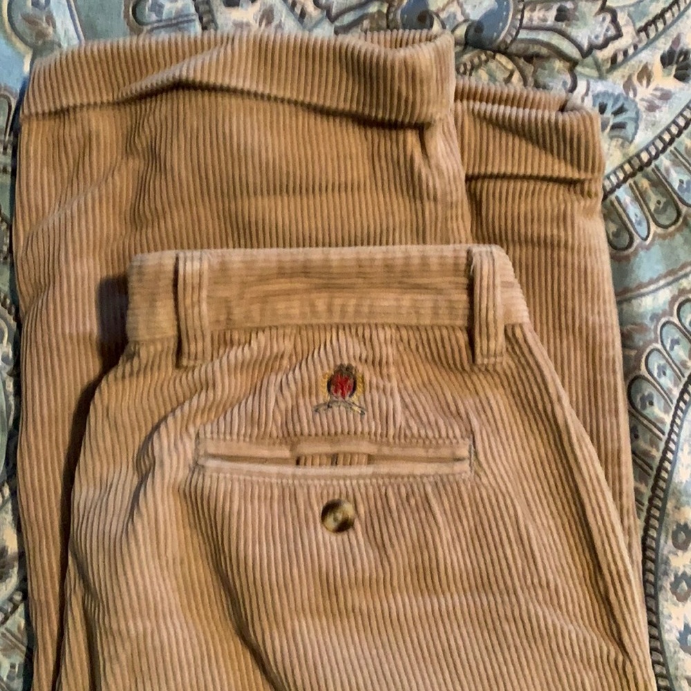 Men’s Tommy corderoy tan pants
